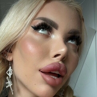 Лил Мэдди Голая