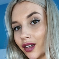 луизелоу Голая