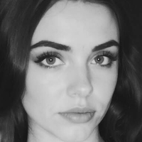 Люси Моззи Голая