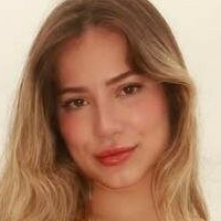 Луиза Альваренга Голая