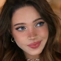 Лидия Виолет Голая