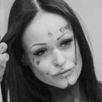 мадам Катастрофски Голая