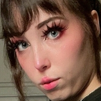 Махоуприэст Голая