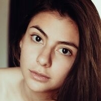Мануэла Велес Голая