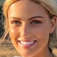 Мари Хоффманн Голая