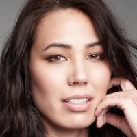 Микаэла Конлин Голая