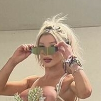 Мисс Харт Голая