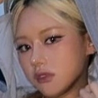 Нада Ким Голая