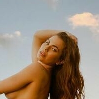 Нагела Баррос Голая