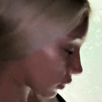 Наомишарон Голая