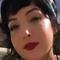 Николь Джинн Голая