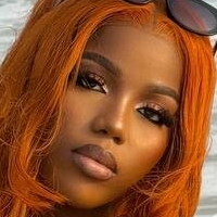 Нифеми Нэнси Голая