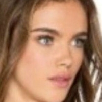 Оли Оливия Голая