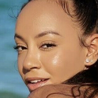 Уанандонлигоддессс Голая