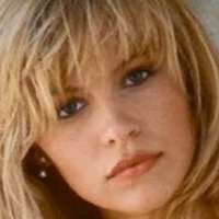 Памела Андерсон Голая