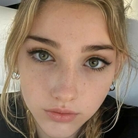 Фиби_Оунс_Ю Голая