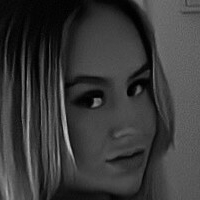 Реджитзе Бах Голая