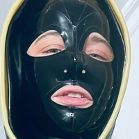 Раберэмилифри Голая