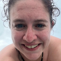 Сара Старот Голая