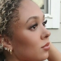 Селах Молден Голая