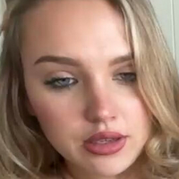 Скай Феррейра Голая