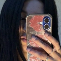 София Солана Голая