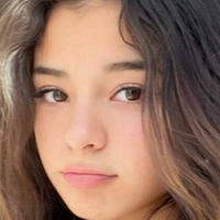 Стефани Куинн Голая