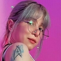 Сторми Голая