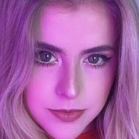 Стретч Уиз Ви Голая