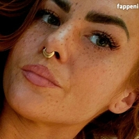 theklewlesscowgirl Голая