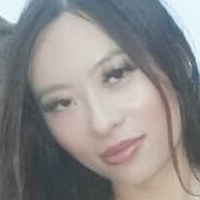 Йнори Нгуен Голая