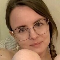 Юрфрифайфэнтэзи Голая