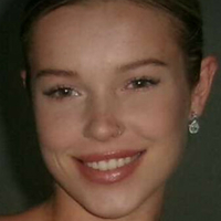 зоетвистмьюзик Голая